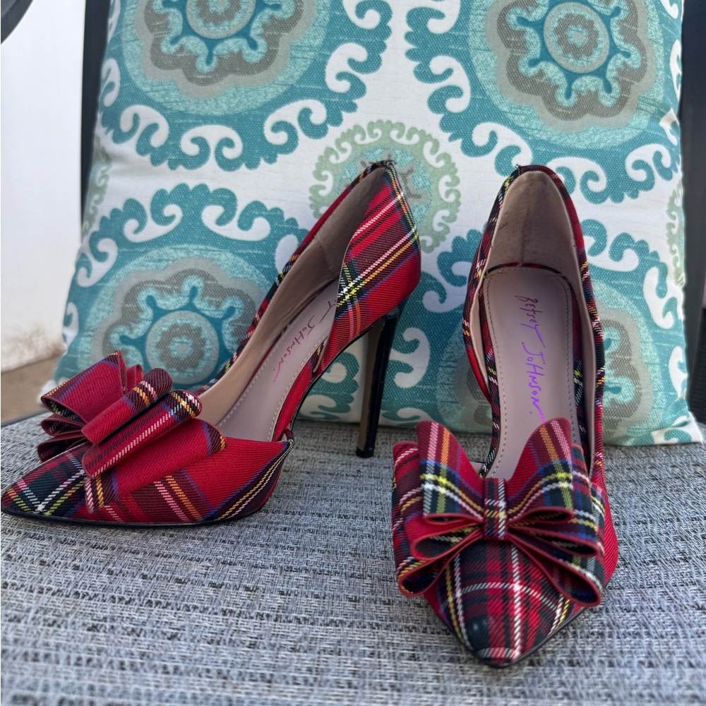 Betsey Johnson Red and Black Plaid pumps